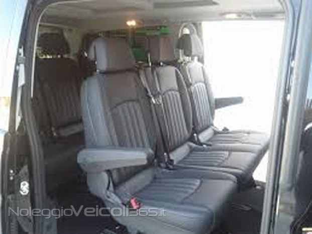 interno minivan mercedes 