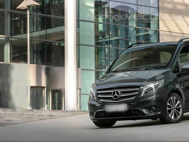 Mercedes Vito 2020.jpg